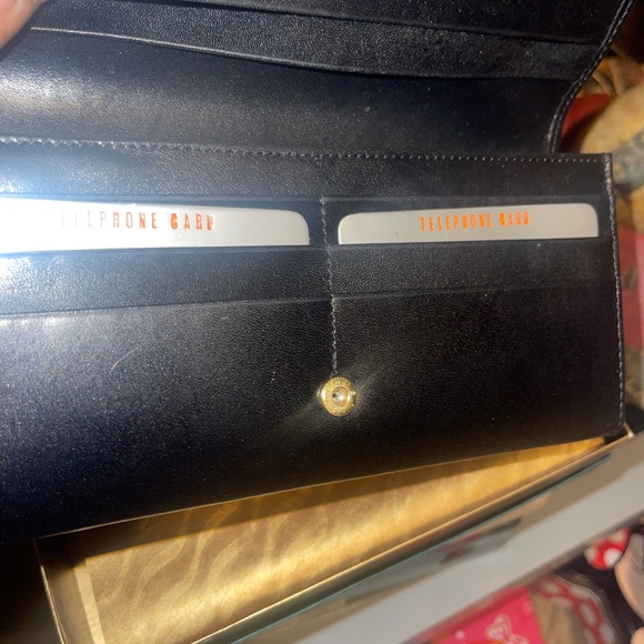 RARE CAN'T FINE ANYMORE- NWT- Vintage Italian Leather Santa Croce wallet - Picture 9 of 10